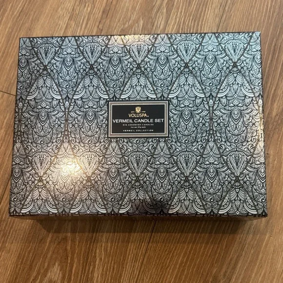 Voluspa Vermeil Candle Set in Black and Silver - Picture 2 of 3